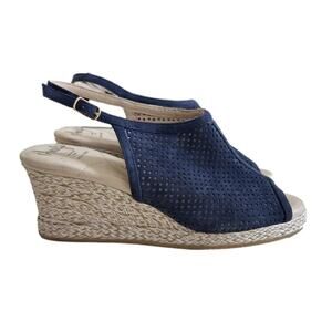 Amalfi by Rangoni Lee Wedge Sandals Open Toe Navy Blue Suede Size 7.5 Slingback